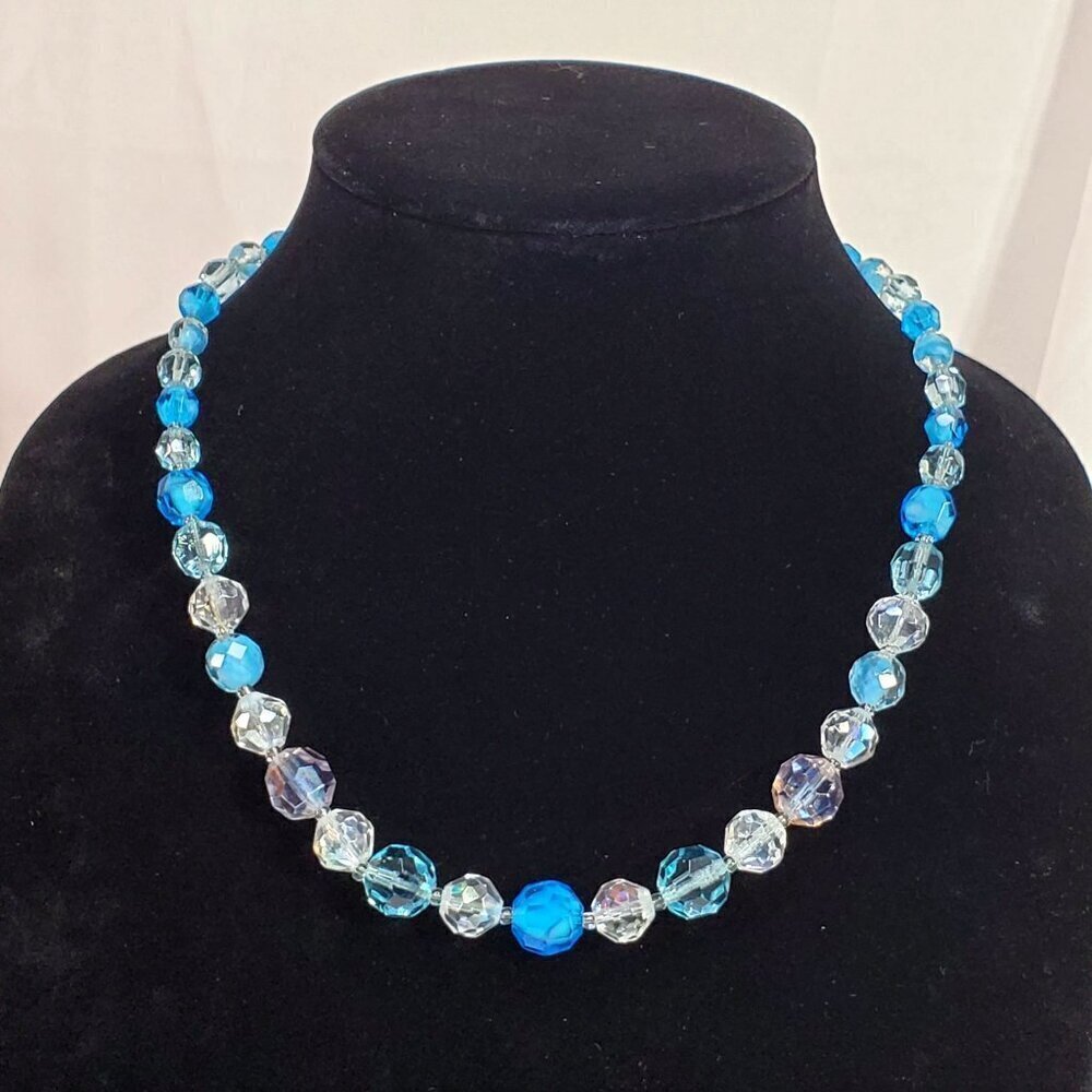 Vintage Lisner Blue and white Glass Bead Necklace & Earrings Set Aurora Borealis - Picture 12 of 16